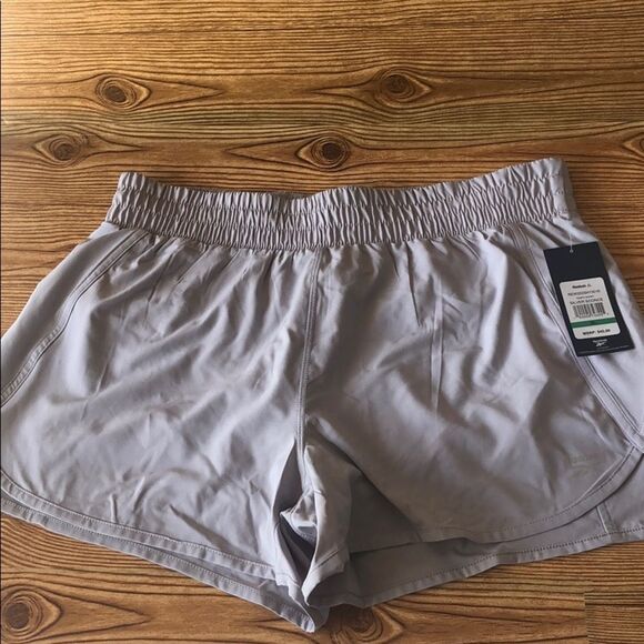 Reebok Pants - NWT Reebok Tempo Shorts in Silver Sconce